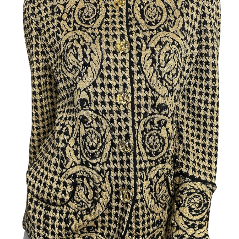 Vintage Black and Gold Women's Sweater